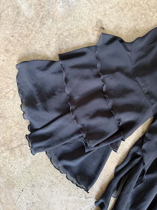 Torrid Black Chiffon Ruffle Long Sleeve Blouse Size 1X - Picture 2 of 7